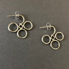 Load image into Gallery viewer, Clover Earrings
